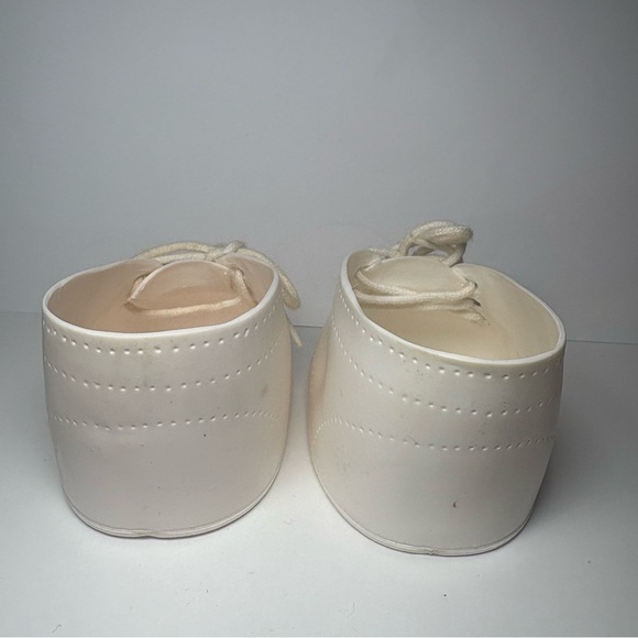 Vintage Cabbage Patch Kids Doll White Lace Up Shoes Sneakers - Picture 3 of 6